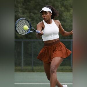 Aritzia Women’s Cognac MoveTech Tennis Pro Micro Pull-On Skort